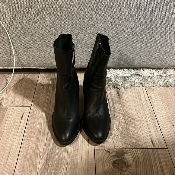 Intervalle heeled booties worn a few times in excellent condition! - Picture 3 of 4